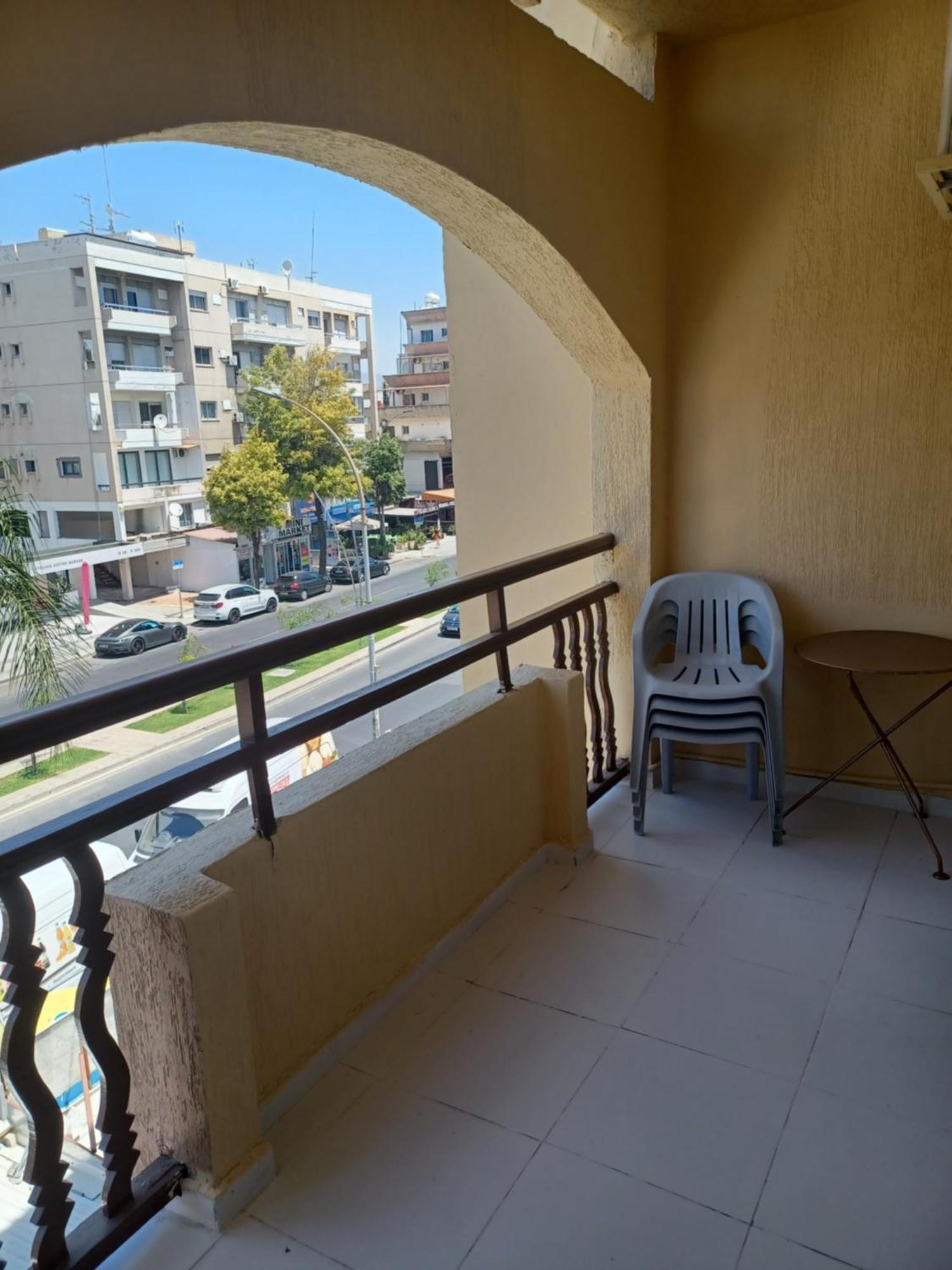 Terpsichore Holiday Apts Лимасол Экстерьер фото