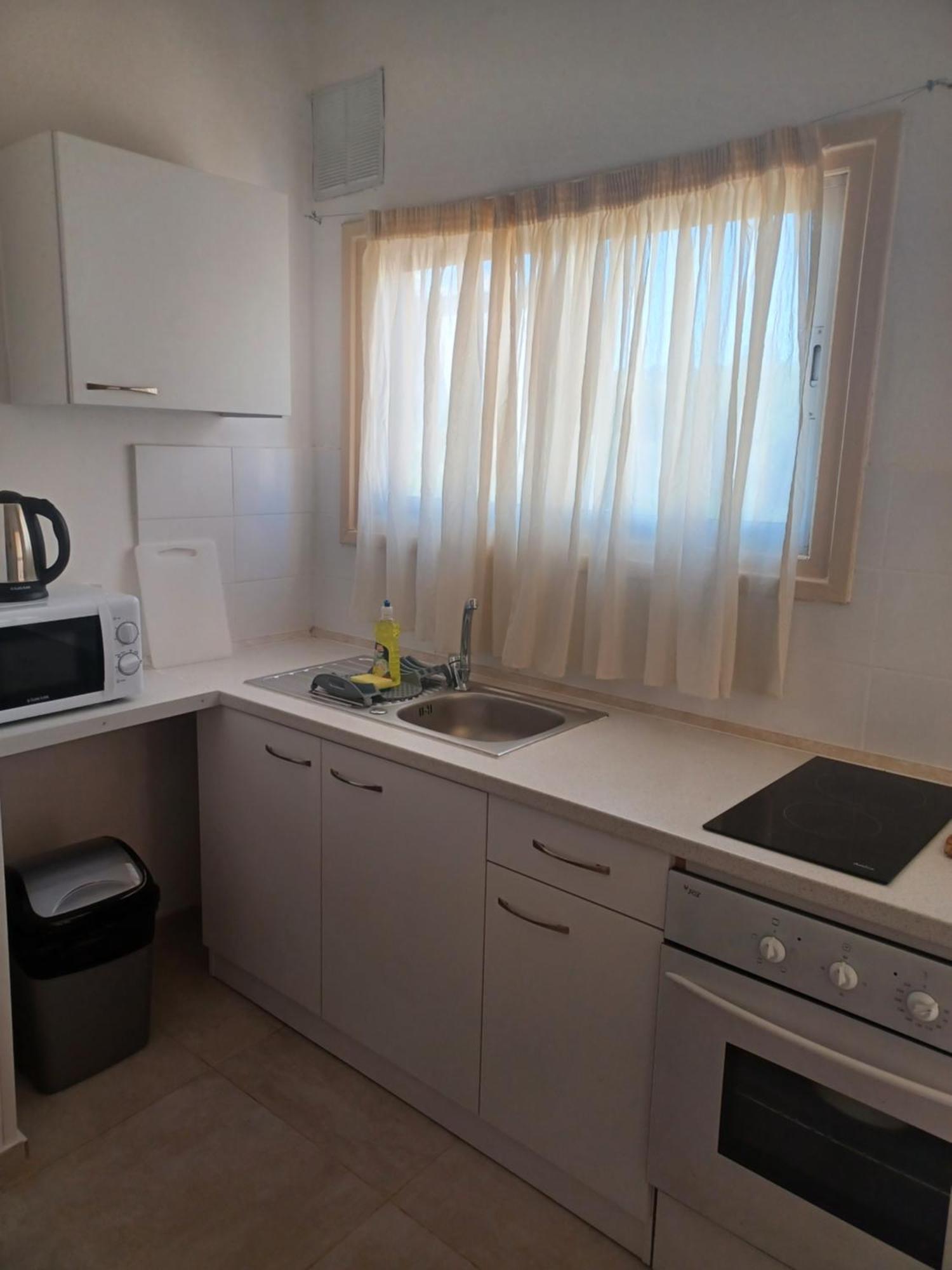 Terpsichore Holiday Apts Лимасол Экстерьер фото
