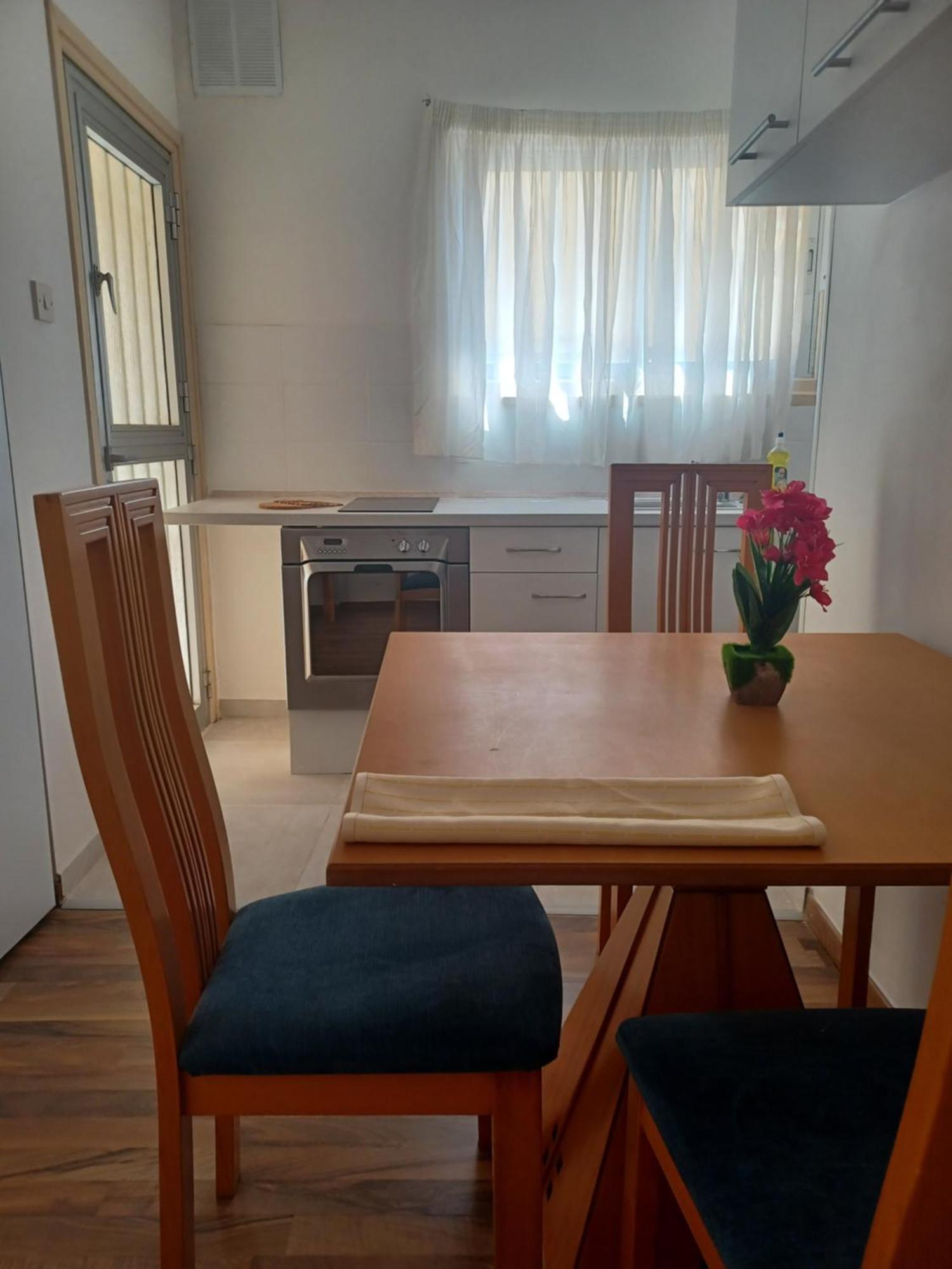 Terpsichore Holiday Apts Лимасол Экстерьер фото