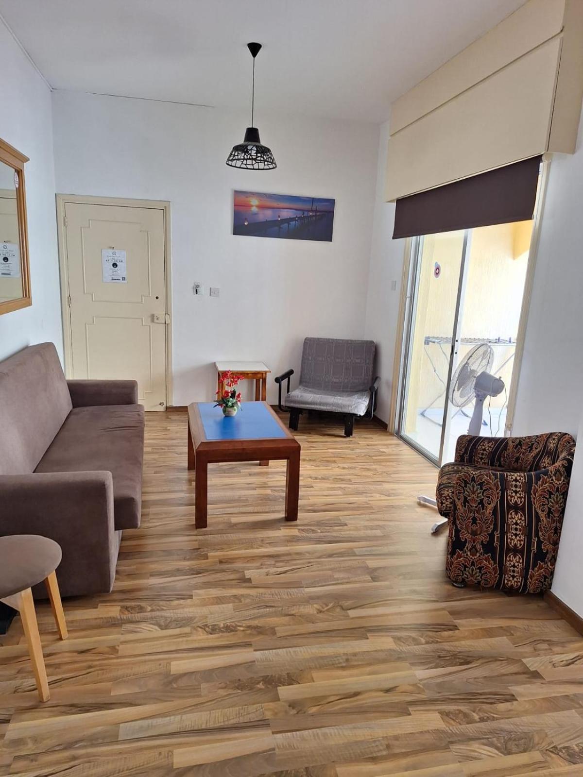 Terpsichore Holiday Apts Лимасол Экстерьер фото